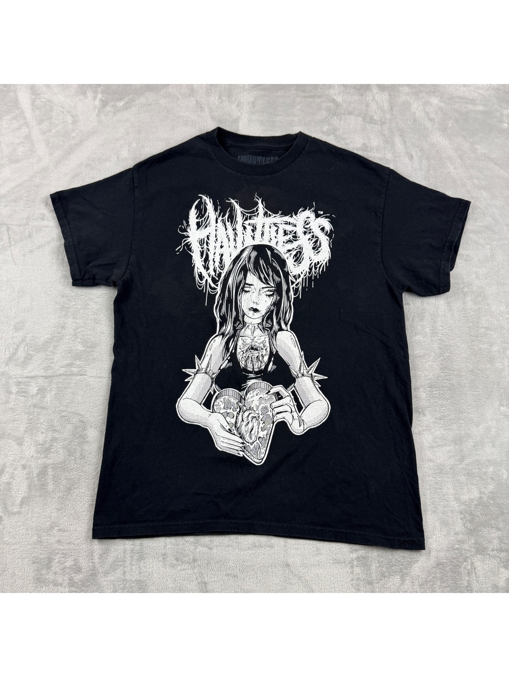 Y2K Heartless Men’s Medium Black Graphic T-Shirt Anime Girl Heart Goth Metal Tee